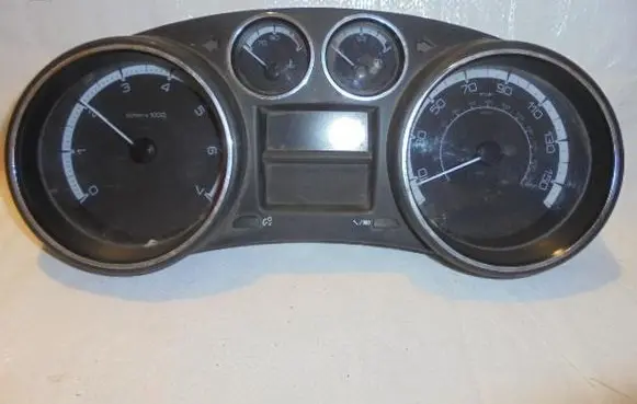 Peugeot 308 Speedometer (instrument cluster)