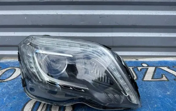 Mercedes-Benz GLK (X204) Headlight/headlamp A2048201639