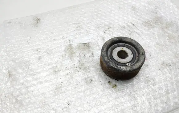 Toyota Land Cruiser (J150) Belt tensioner pulley 