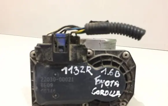 Toyota Corolla E120 E130 Throttle valve 220300D021