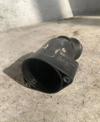 Skoda Karoq Turbo air intake inlet pipe/hose 04l131111t