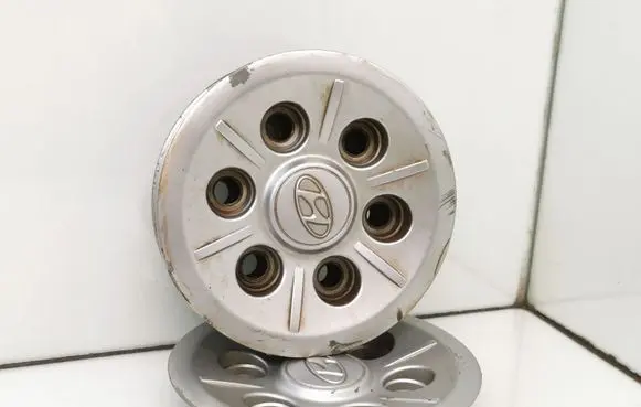 Hyundai H-1, Starex, Satellite Original wheel cap 529604H000