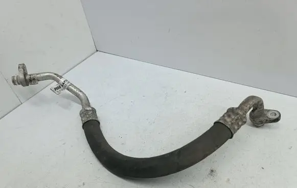 Peugeot Partner Air conditioning (A/C) pipe/hose 9681693480