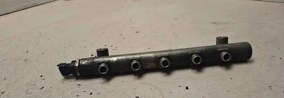 Chevrolet Cruze Fuel main line pipe 0445214174