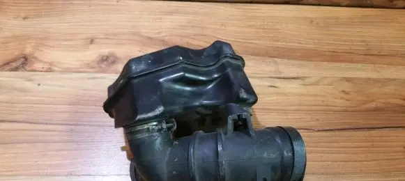 Mazda 626 Air intake hose/pipe