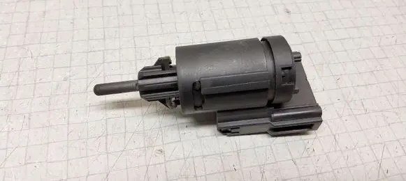 Volkswagen Polo Brake pedal sensor switch 51000533