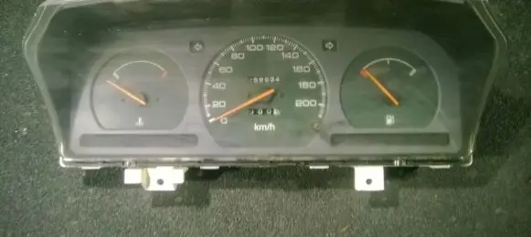 Mitsubishi Space Runner Speedometer (instrument cluster) 776860 MB917975