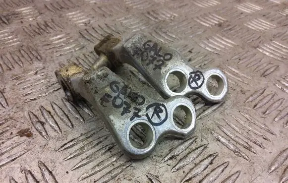 Ford Kuga I Rear door hinge set 