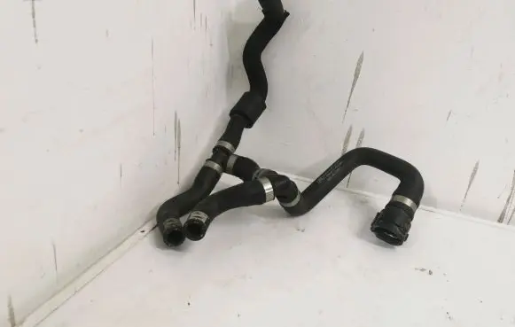 Audi Q7 4M Engine coolant pipe/hose 4M0819350J 151101