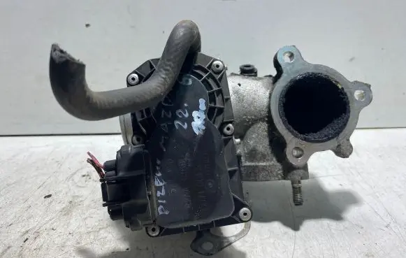 Mazda 6 Throttle valve R2AA136B0