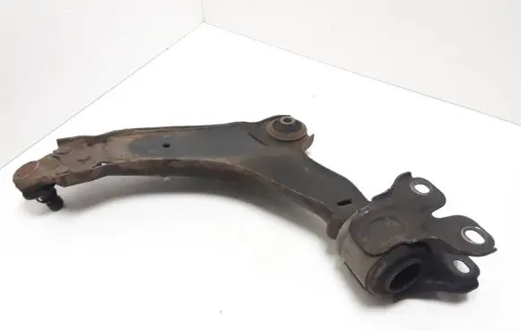 Volvo XC60 Front lower control arm/wishbone 8G9N3A053A