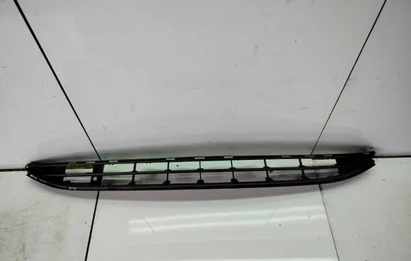 Opel Corsa E Front bumper lower grill 13432002