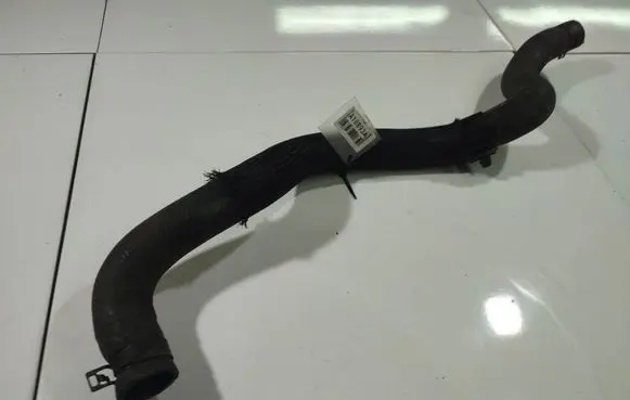 Mazda 5 Engine coolant pipe/hose 