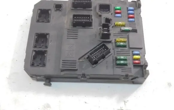 Peugeot 407 Fuse box set 9655708380