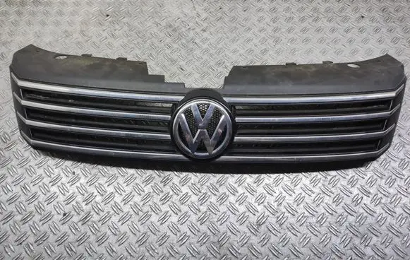 Volkswagen PASSAT B7 Front bumper upper radiator grill 3AA853651