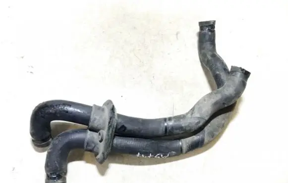 Audi A4 S4 B5 8D Engine coolant pipe/hose