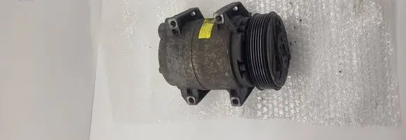 Volvo S60 Air conditioning (A/C) compressor (pump) 8684287