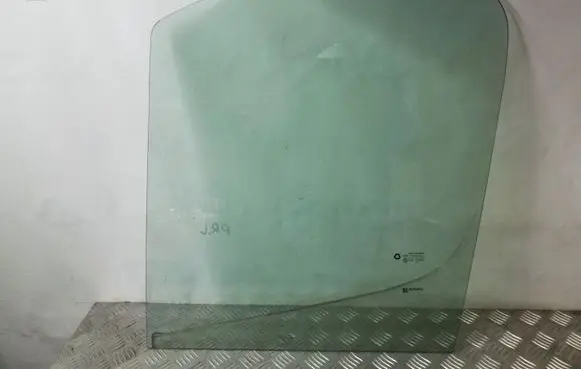 Renault Trafic II (X83) Front door window glass four-door