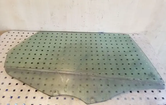 Peugeot 508 Rear door window glass