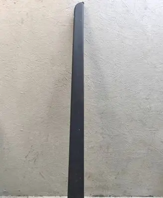 Volvo V70 Front door trim (molding) 9484225