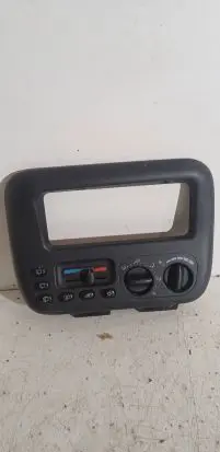 Chrysler Voyager Climate control unit P04677935AB