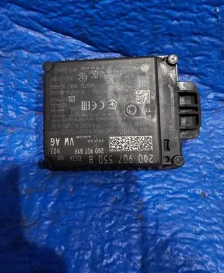 Volkswagen PASSAT B8 Distronic sensor radar 2Q0907550B