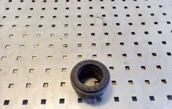 BMW X3 E83 clutch release bearing 