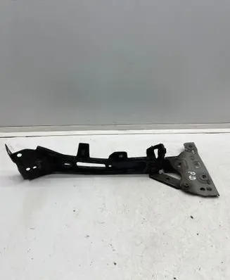 Fender mounting bracket