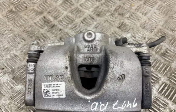 Peugeot 3008 III Front brake caliper 