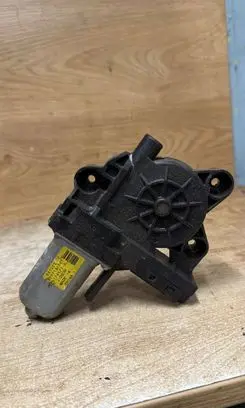 Volvo S80 Front door window regulator motor 970714101