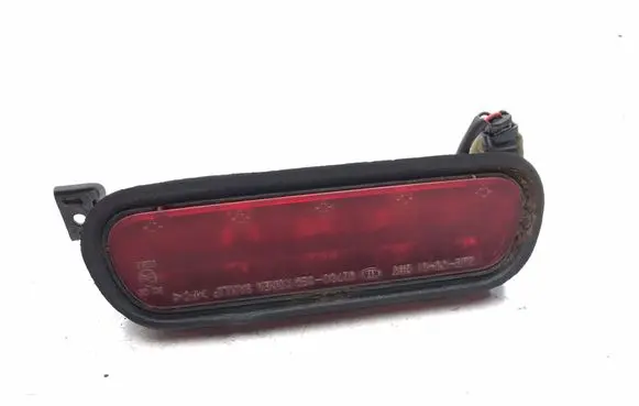 KIA Sorento Third/center stoplight 927003E0 K1106