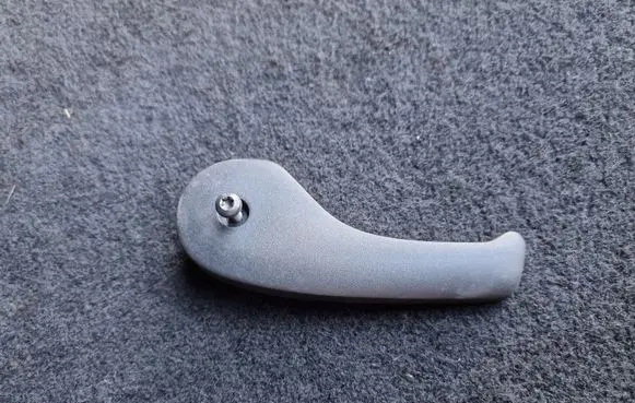Volvo V40 Engine bonnet (hood) release handle 31826629