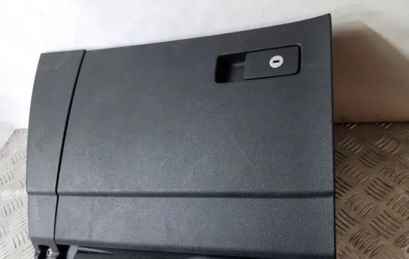 Volkswagen Sharan Glove box 7N2857114 7N2858336