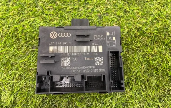Audi Q7 4L Door control unit/module 4F0959793T 8K0959793M