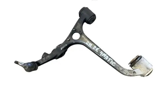 Mercedes-Benz E W211 Front lower control arm/wishbone A2113332302 2113332302