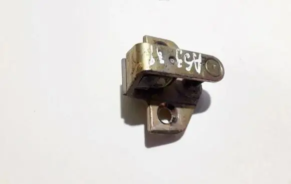 Ford Mondeo Mk III Rear door lock loop/hook striker 2m51f21982aa c7g0a