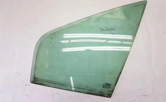 Renault Scenic I Front door vent window glass four-door 