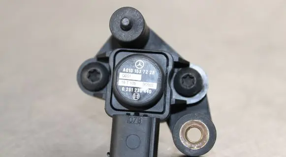 Mercedes-Benz C W205 Air pressure sensor A0101537228