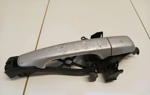 Volvo V70 Front door exterior handle 30784202