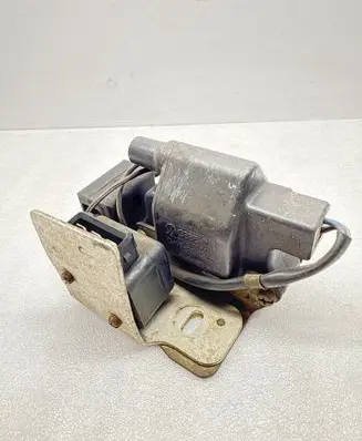 Audi Coupe High voltage ignition coil 443905105C