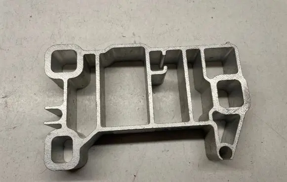 Porsche Macan (95B) Front bumper mounting bracket 95B805233