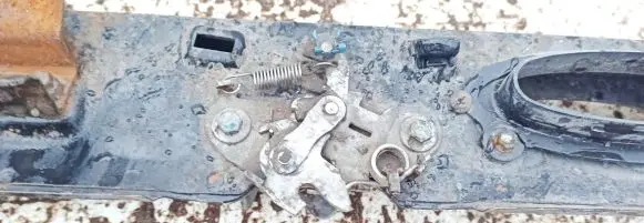 Peugeot Partner Engine bonnet/hood lock/catch
