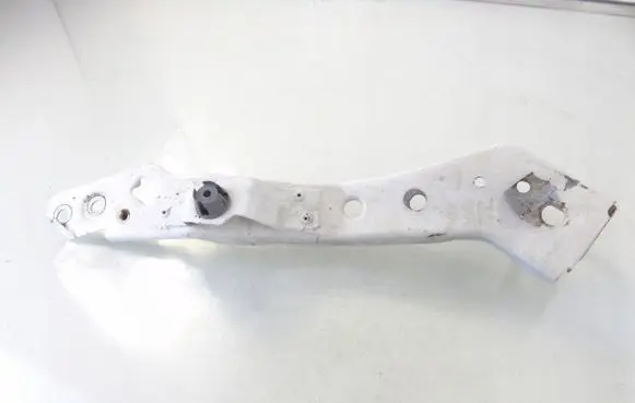 Renault Megane III Fender mounting bracket 6251306D