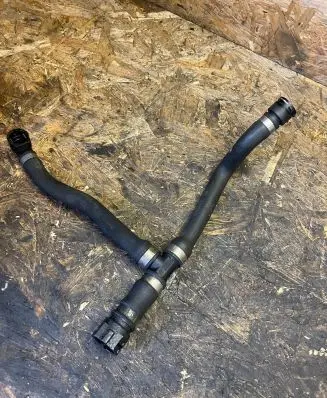 BMW X3 E83 Engine coolant pipe/hose 3401534 10305924
