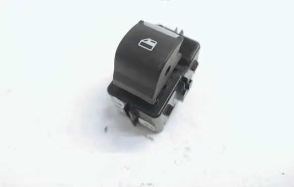 Ford Mondeo MK V Tailgate opening switch 