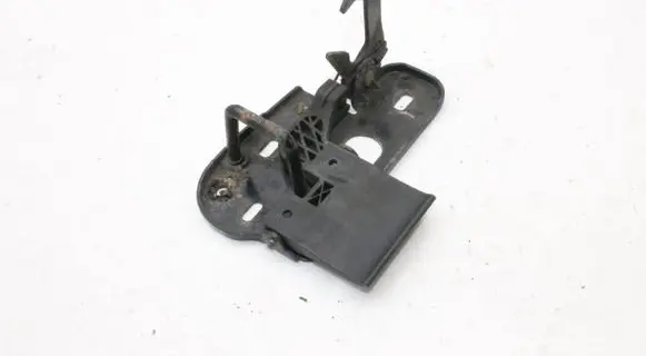 Volkswagen PASSAT CC Engine bonnet/hood lock/latch loop/hook 3C8823480B