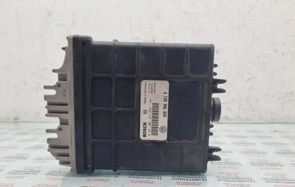 Ford Galaxy Engine control unit/module 028906021P