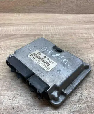 Volkswagen PASSAT B5.5 Engine control unit/module ECU 038906018GA 0281010170