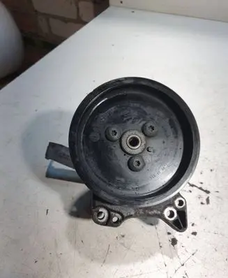 BMW 5 E60 E61 Power steering pump 677469803 7652974103