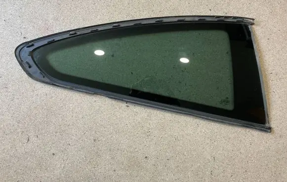 BMW 4 F32 F33 Rear side window 7433356